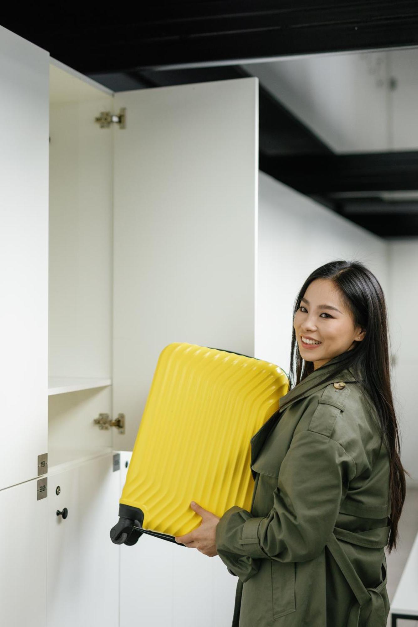 Capsule Hotel Constellation 91 リヴィウ エクステリア 写真